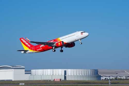 Nhiều chuyến bay Vietjet bị ảnh hưởng do thời tiết xấu ảnh 1